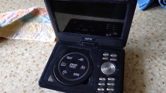 Портативный dvd XPX EA-9055D на ремонт или на запчасти
