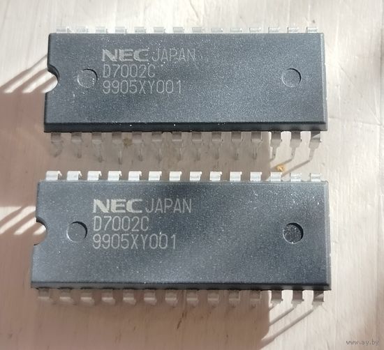 Микропроцессор NEC V20 D70020