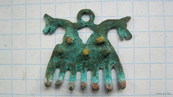 Древняя привеска. Бронза.