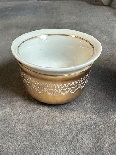 Подстаканник с фарфоровой кружкой. Европа много Лотов с рубля