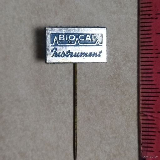 Значок. BIO CAL Instrument. Производство медицинского оборудования.