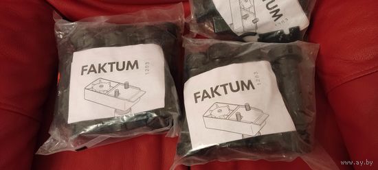 Два комплекта ножек из серии FAKTUM IKEA