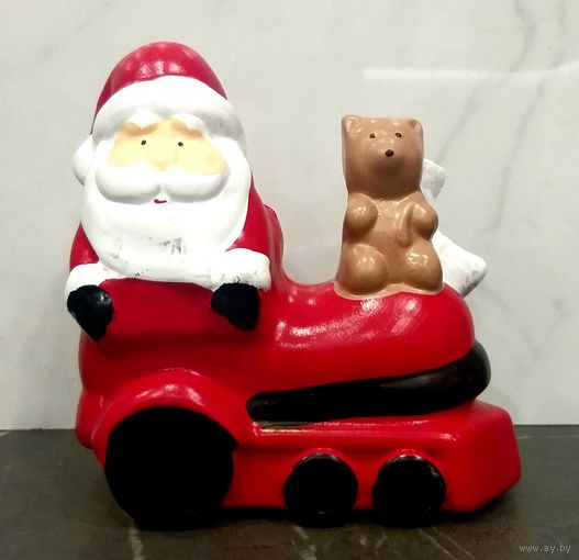 Дед Мороз с Мишкой на Машине * Новый Год ! * Керамика * Ширина 15 см * Высота 14.5 см * Красивая !