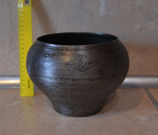 Чугунок. Объем 2,5 л.