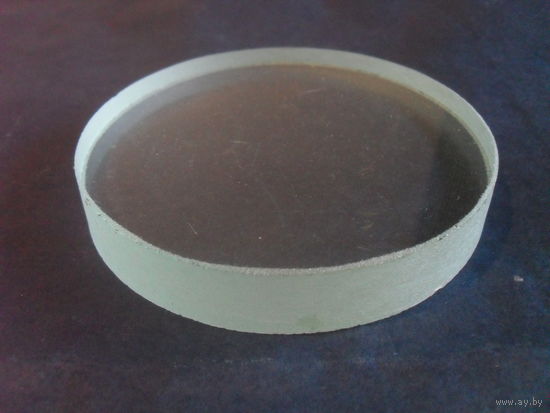 Стекло иллюминаторное.12Х2 см.