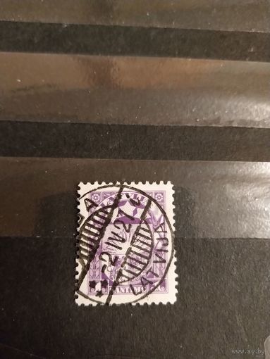 1923 Латвия Мих 89 зуб 10 3/4 герб (3-3)