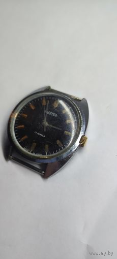 Часы Восток . идут . С рубля без МЦ. Много лотов с рубля без МЦ.