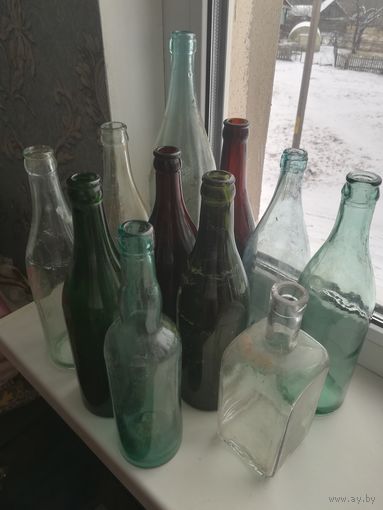 Старинные бутылки. Есть клейма. С рубля.