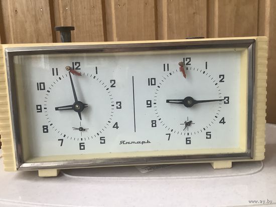 Часы шахматные янтарь