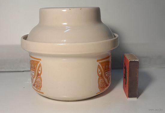 Маслёнка фарфор  из СССР, Бугульминского фарфорового завода. 1982-1990 г.г.
