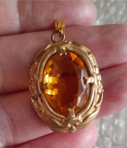 Кулон. Чехословакия