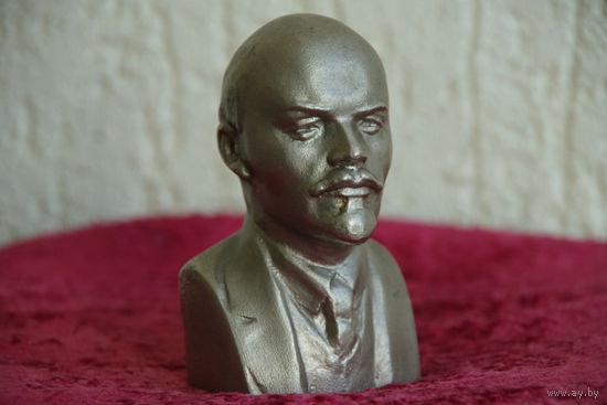 Бюст Ленин ( авт. Мурзин  ) высота 12 см