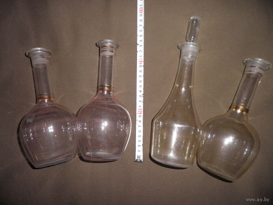 Графины 4 шт.,времён СССР.С рубля.