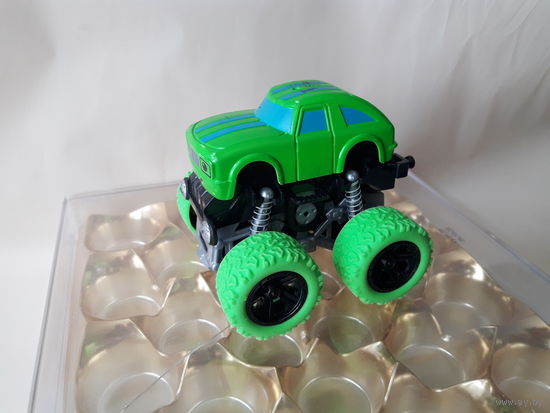 Машинка игрушка (3)