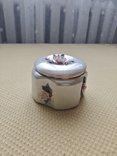 Фарфоровая шкатулка СССР
