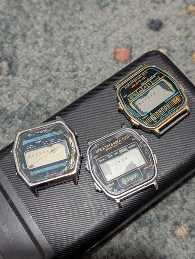 Часы Электроника на запчасти