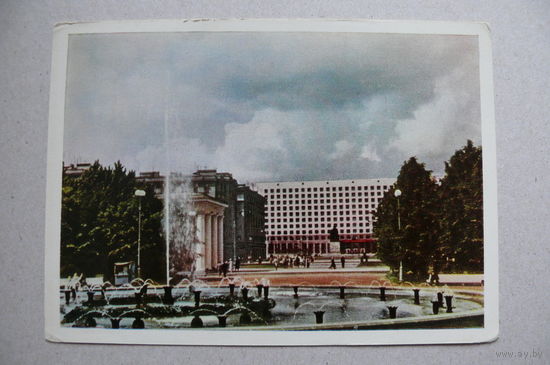 Мазелев Р.(фото), Ленинград. Гостиница ""Россия"; 1963, чистая.
