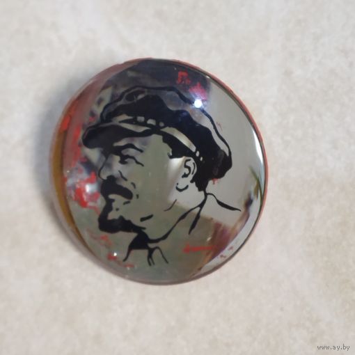 Значок. В. И. Ленин. Лениниана. Зеркальный. Встречается по реже.