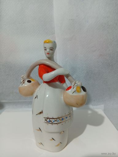 Девушка с грибами