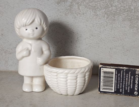 Статуэтка солонка