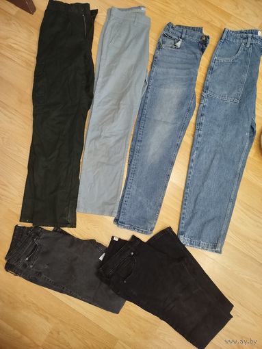 Лот фирменных джинс
