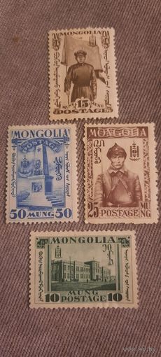Монголия 1932. Монгольская революция. Первый памятник Сухэ-Батор в Улан-Баторе