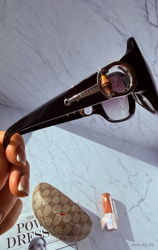 Солнцезащитные очки Gucci