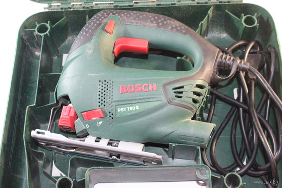 Электролобзик Bosch PST 700 E (06033A0020)