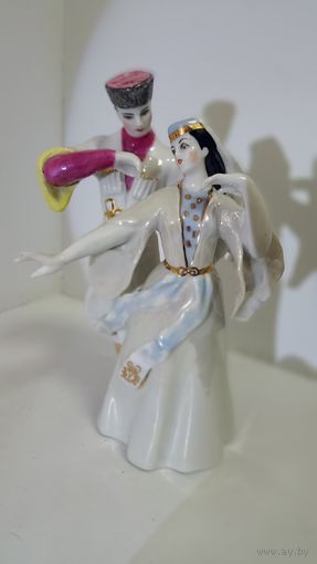 Статуэтка грузинский танец Дулево, состояние