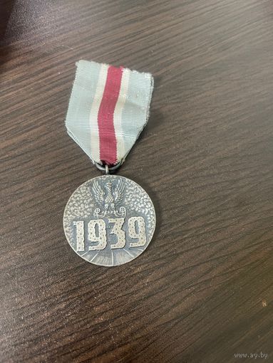 Медаль знак За участие в Оборонительной войне 1939 г. Польша