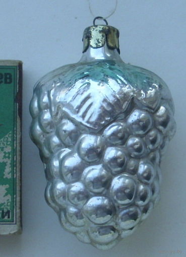 Ёлочная игрушка. Виноград. Г-58.