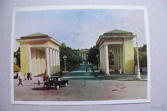 Мезелев Р.(фото), Ленинград. Смольный; 1963, чистая.