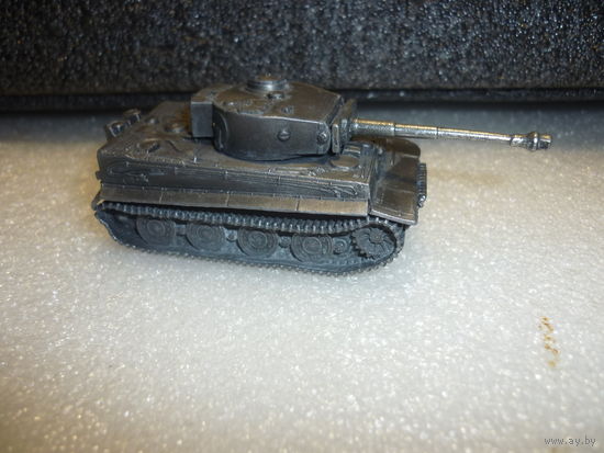 Модель танка Tiger I. Тигр 1. Олово