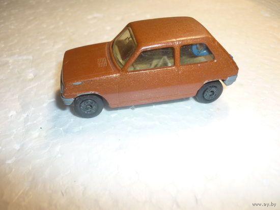 Модель авто RENAULT 5TL. MATCHBOX Superfast. 1978год. England. 1:60