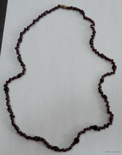 Гранатовые бусы 60-70-е годы. Длина 63 см.