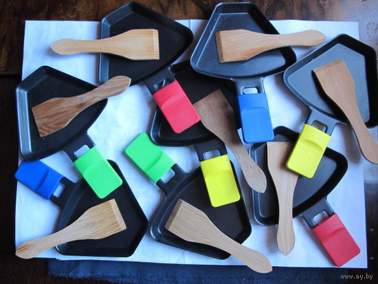 Комплект порционных сковородок и лопаток для раклетницы (8 шт.)