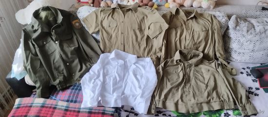 Военные рубашки и курка форменная