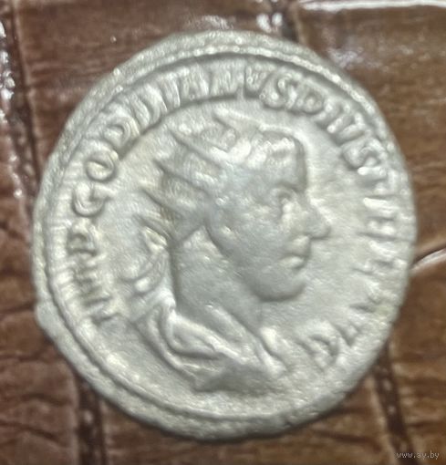 Монета Антониниан Гордиан III 242 г. н. э. Римская империя