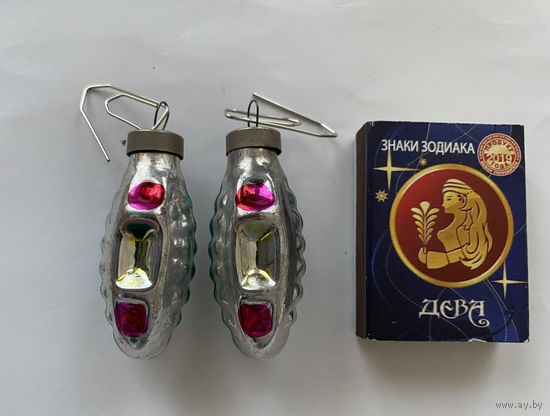 Лот елочных игрушек.