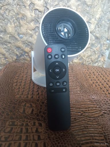 Проектор LCD Projector
