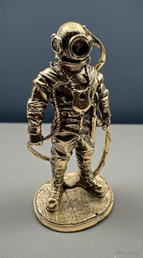 Статуэтка Водолаз Бронза