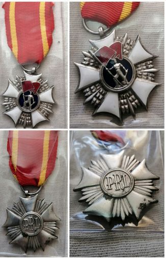 Орден "Знамя труда". Эмаль, бронза, с лентой.