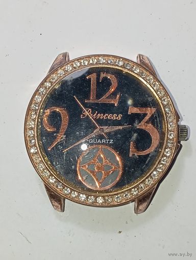 Кварцевые часы  PINCESS . С рубля .
