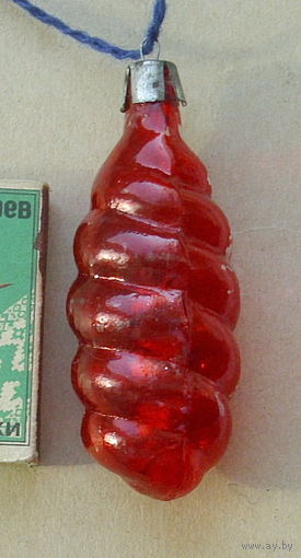 Ёлочная игрушка. Т-26.