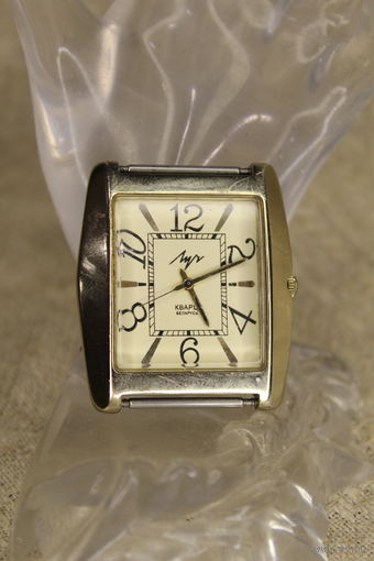 ШИКАРНЫЕ ЧАСЫ ЛУЧ БОЛЬШИИЕ КВАДРАТНЫЕ+ОТЛИЧНЫЙ КОЖАННЫЙ ФИРМЕННЫЙ РЕМЕШОК HUAWEI