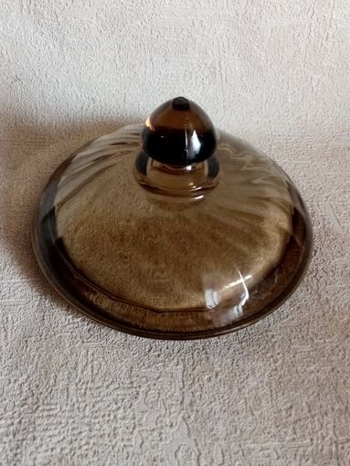 Крышка масленки или сахарницы Неман СССР коричневая