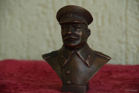 Бюст  Сталин     10,5 см