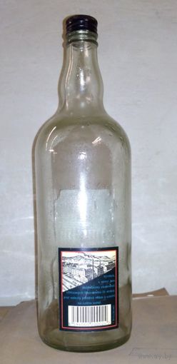Бутылка пустая из под водки Суворов
