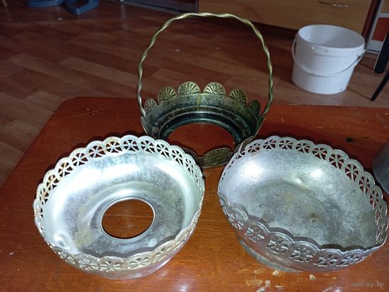 Винтажнные подставки под вазы , цена за все .