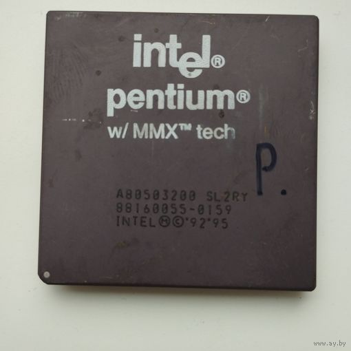 Керамический Ретро процессор INTEL PENTIUM MMX A80503200 SL2RY.
